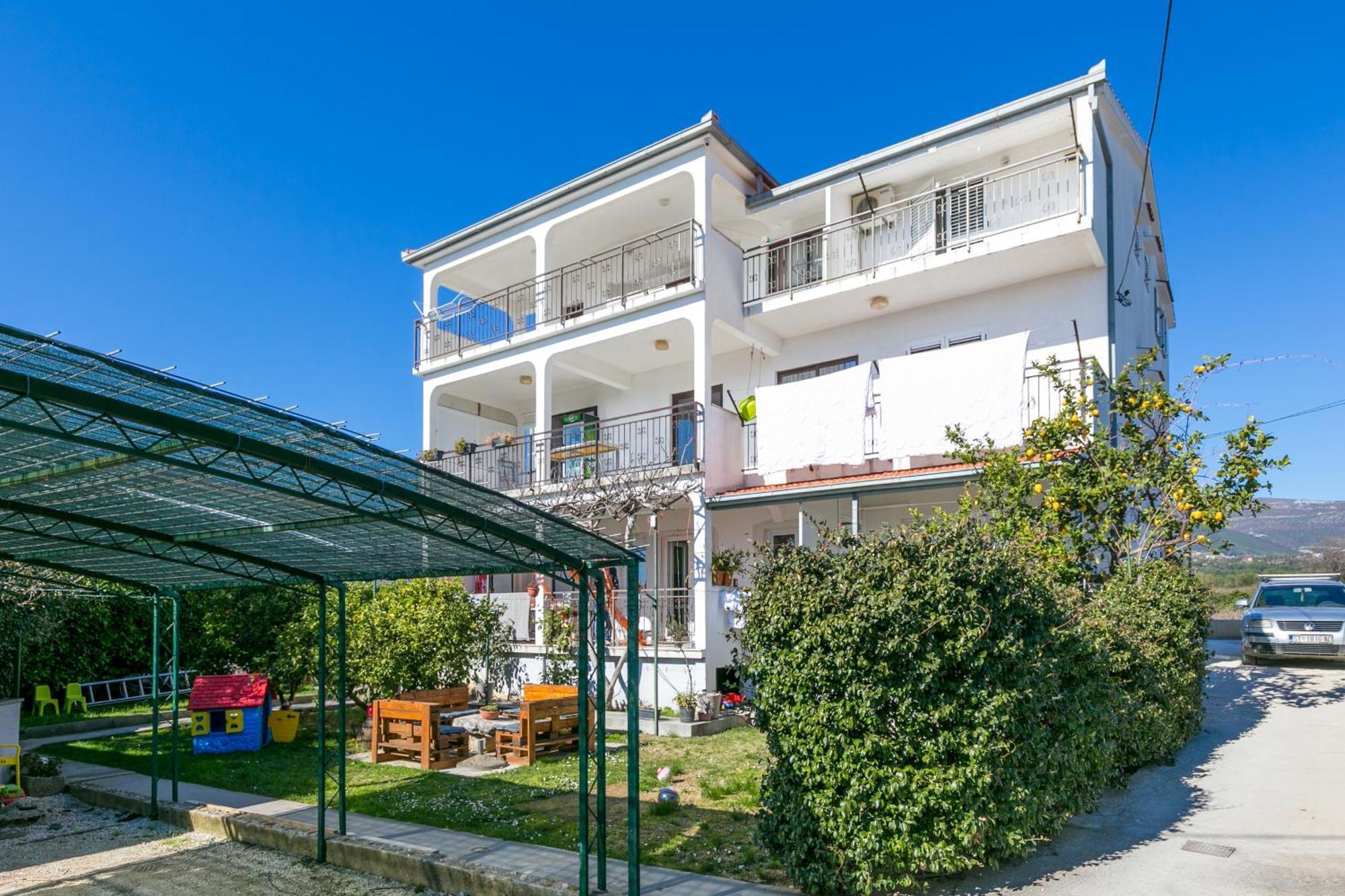 Apartments With A Parking Space Kastel Stafilic, Kastela - 21948 エクステリア 写真